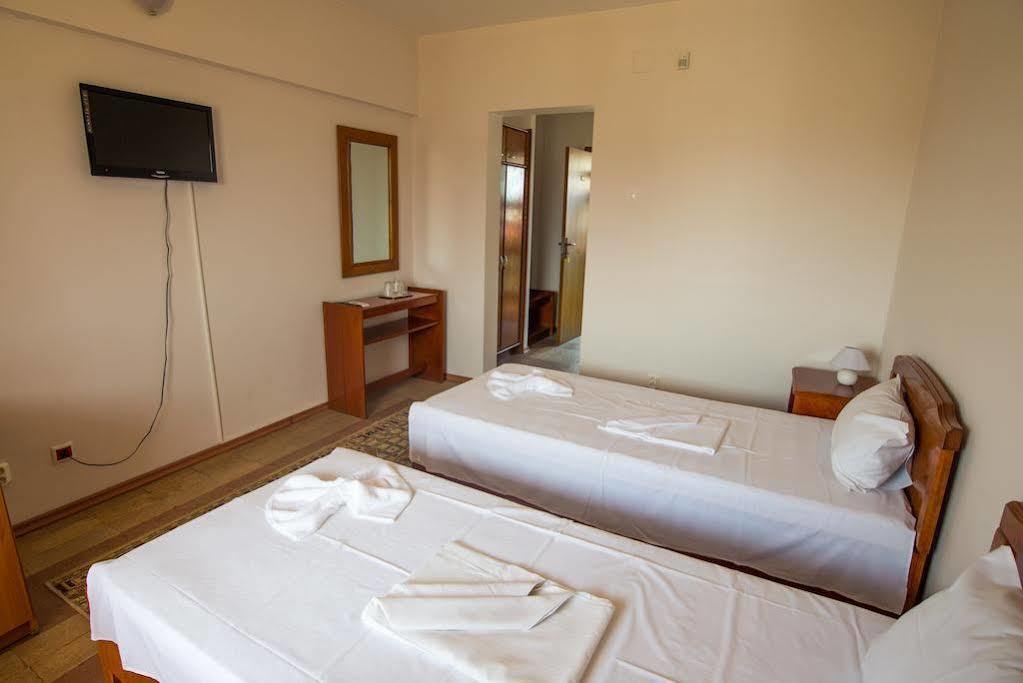 Hostel Nova Route Navodari Exterior photo
